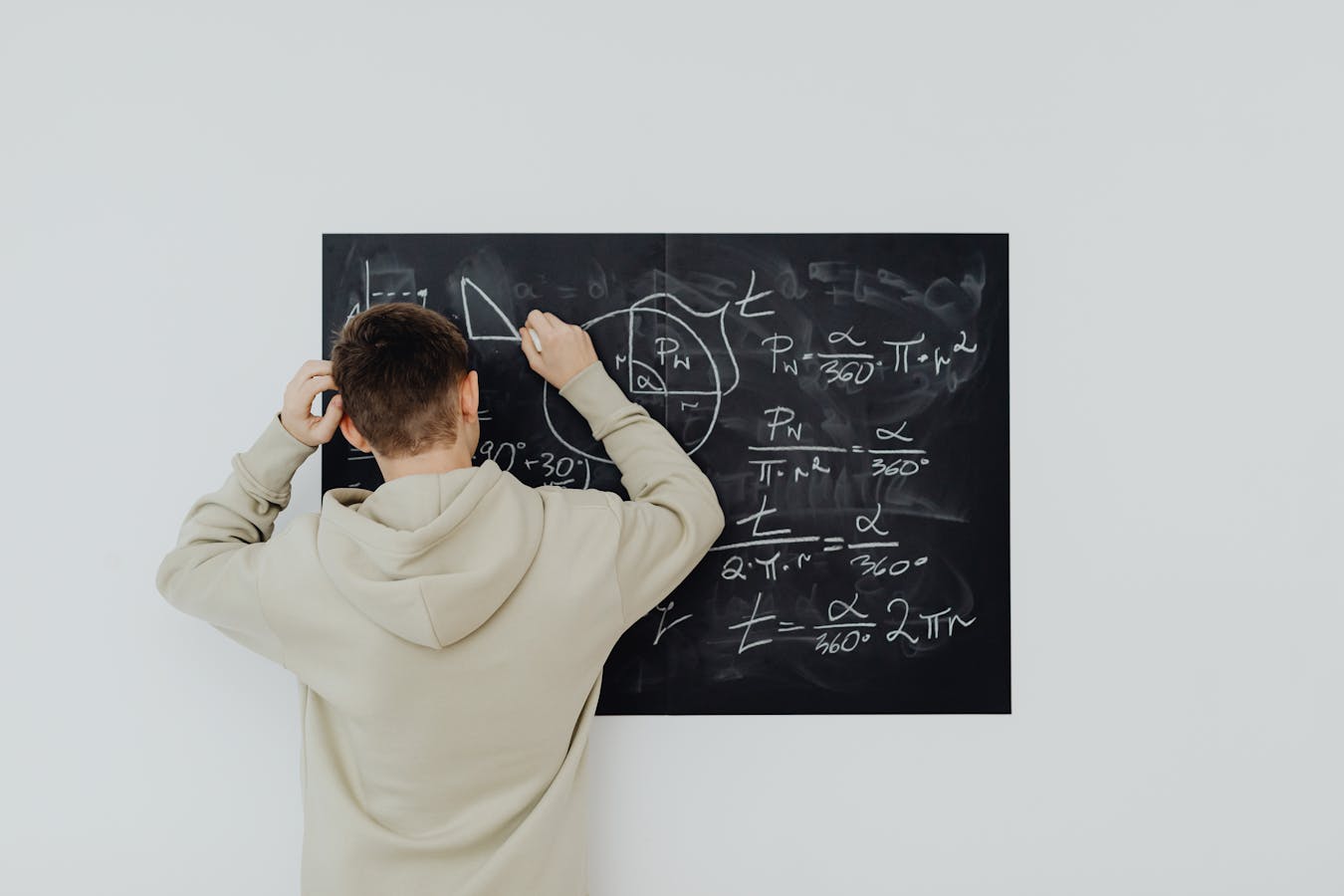 How to Memorize Formulas for Math and Science Exams: 9 Methods That Actually Stick