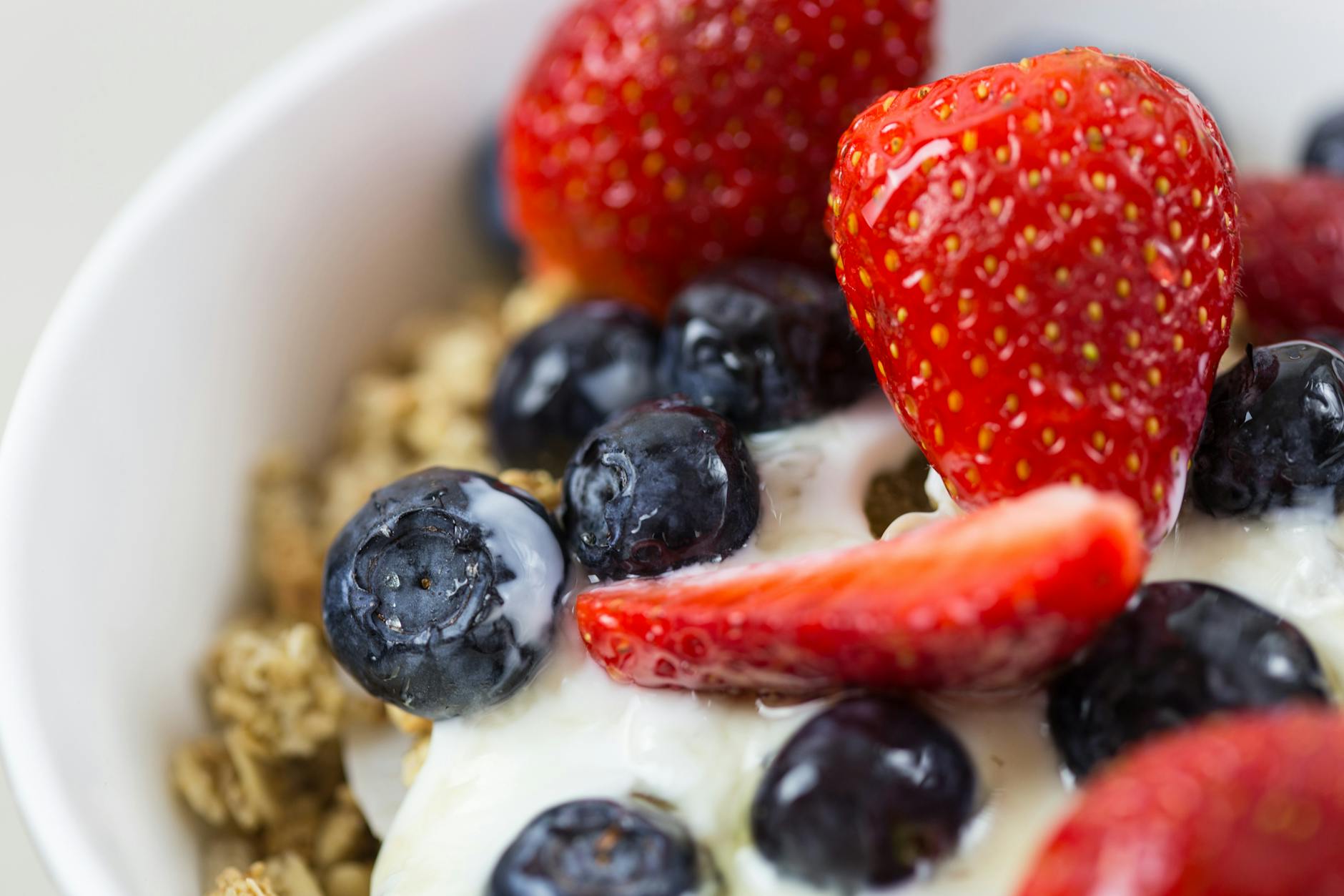 What to Eat Before an Exam: Brain Foods That Keep Your Focus Steady When It Counts